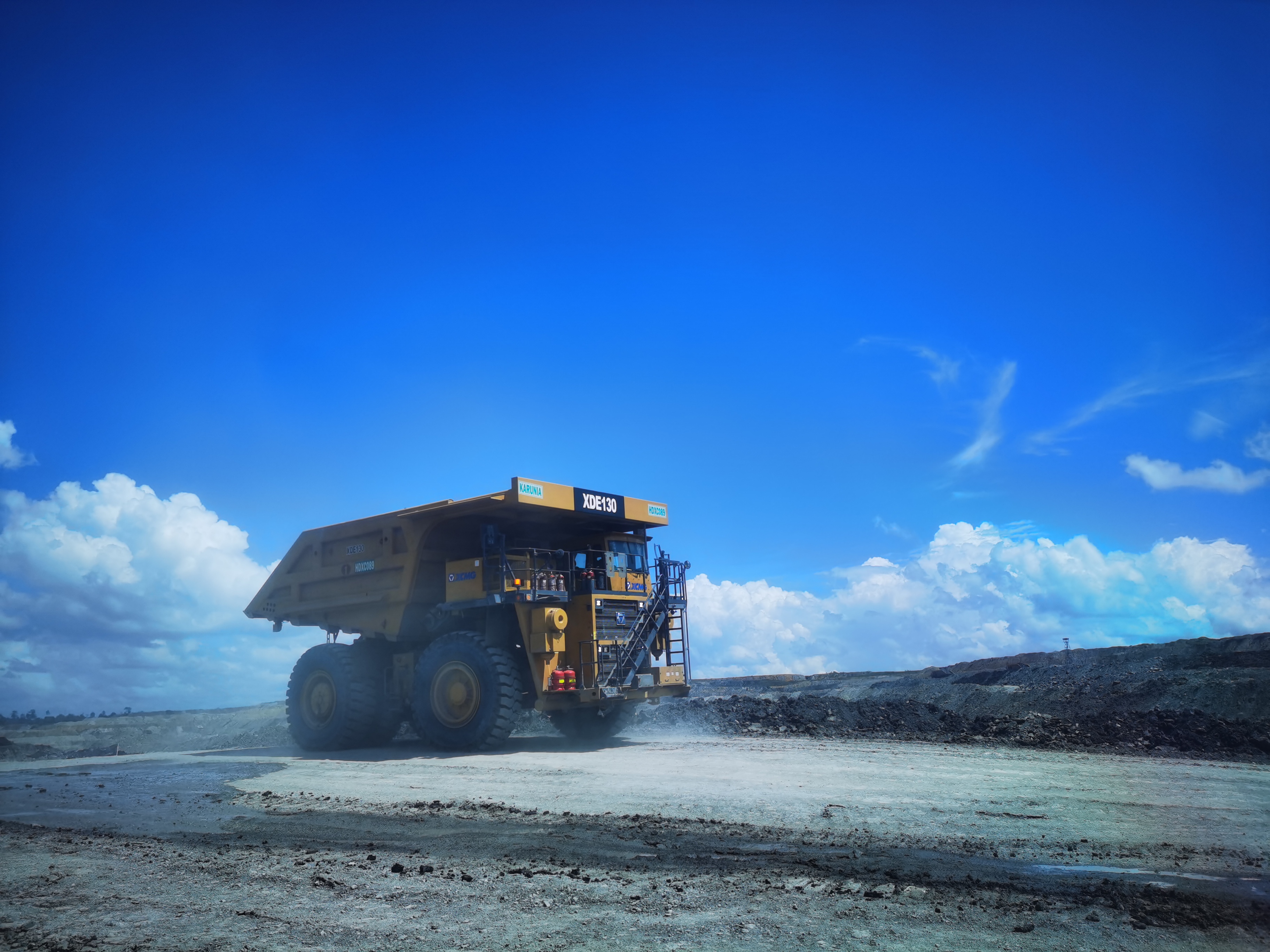 礦業(yè)報國，效率傳奇！徐工礦山機械100臺+扎根高原