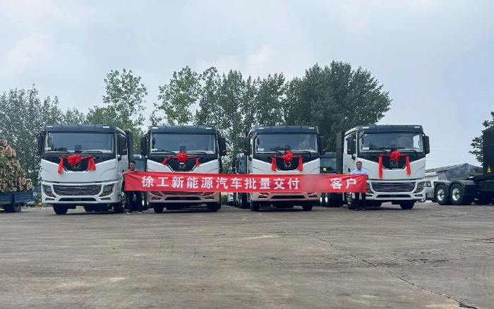 車隊(duì)老板的“致富經(jīng)”：“選擇徐工，就是選擇成功！”