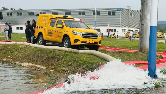 聚焦“大安全大應急”，徐工參加防汛搶險實戰(zhàn)演練