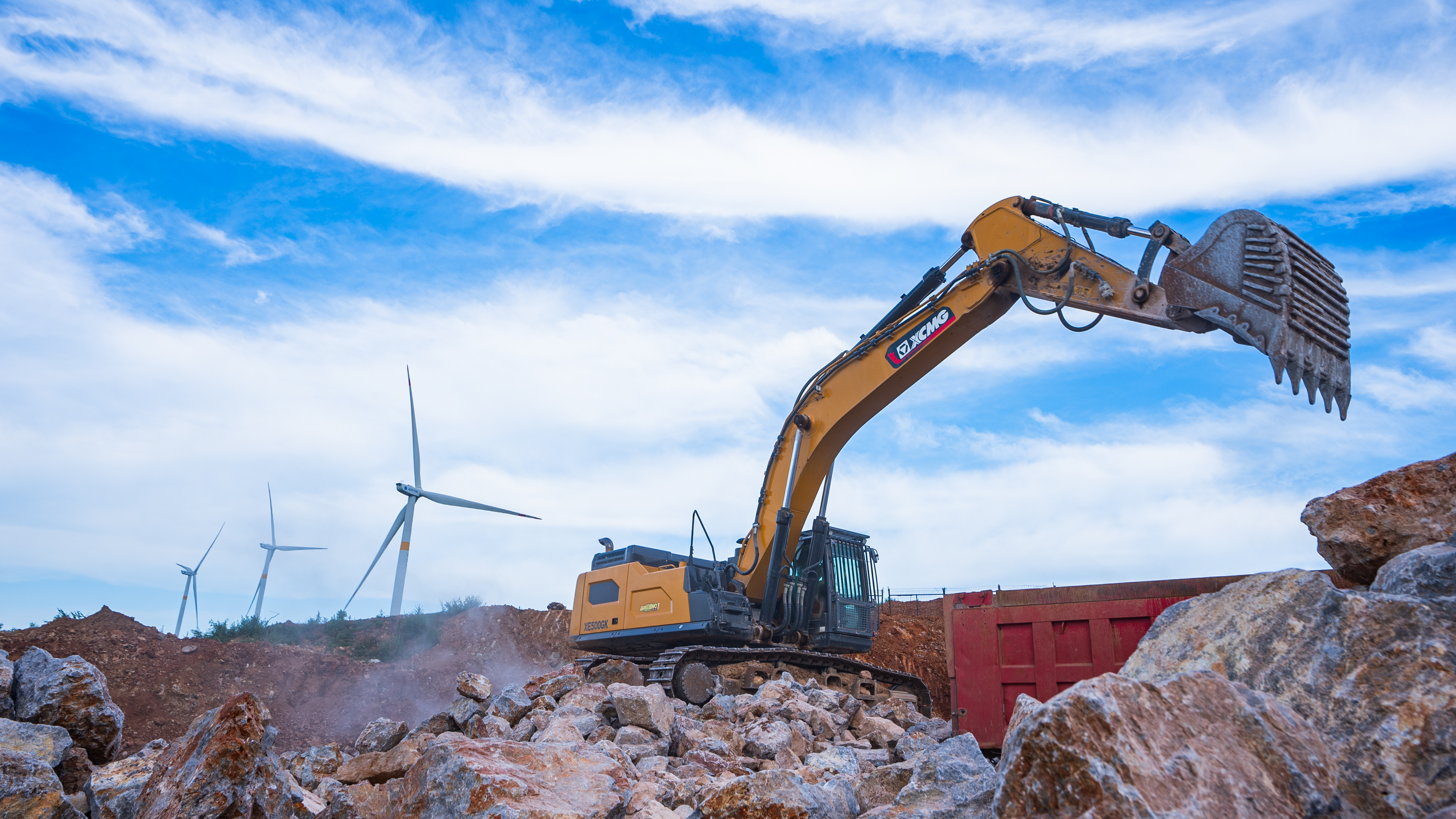 “掘金巨無霸”徐工XE500GK宜城石料開采，讓高效成就財富