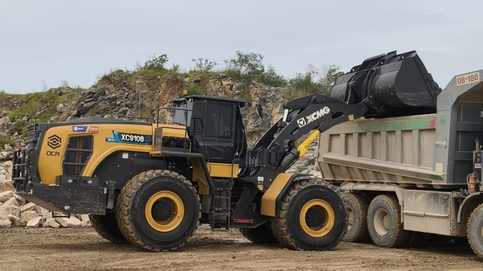 徐工XC9108-EV純電動(dòng)裝載機(jī)助力海外石材礦山綠色高效運(yùn)營(yíng)