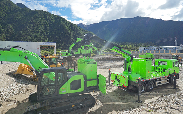 工程補(bǔ)能總卡殼？徐工移動(dòng)換電車讓設(shè)備8分鐘滿電復(fù)工