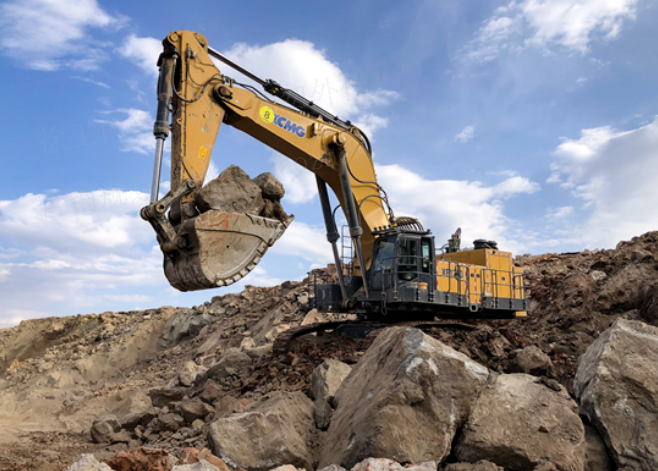 超級客戶再突破！徐工超大噸位礦用挖掘機征戰(zhàn)內蒙